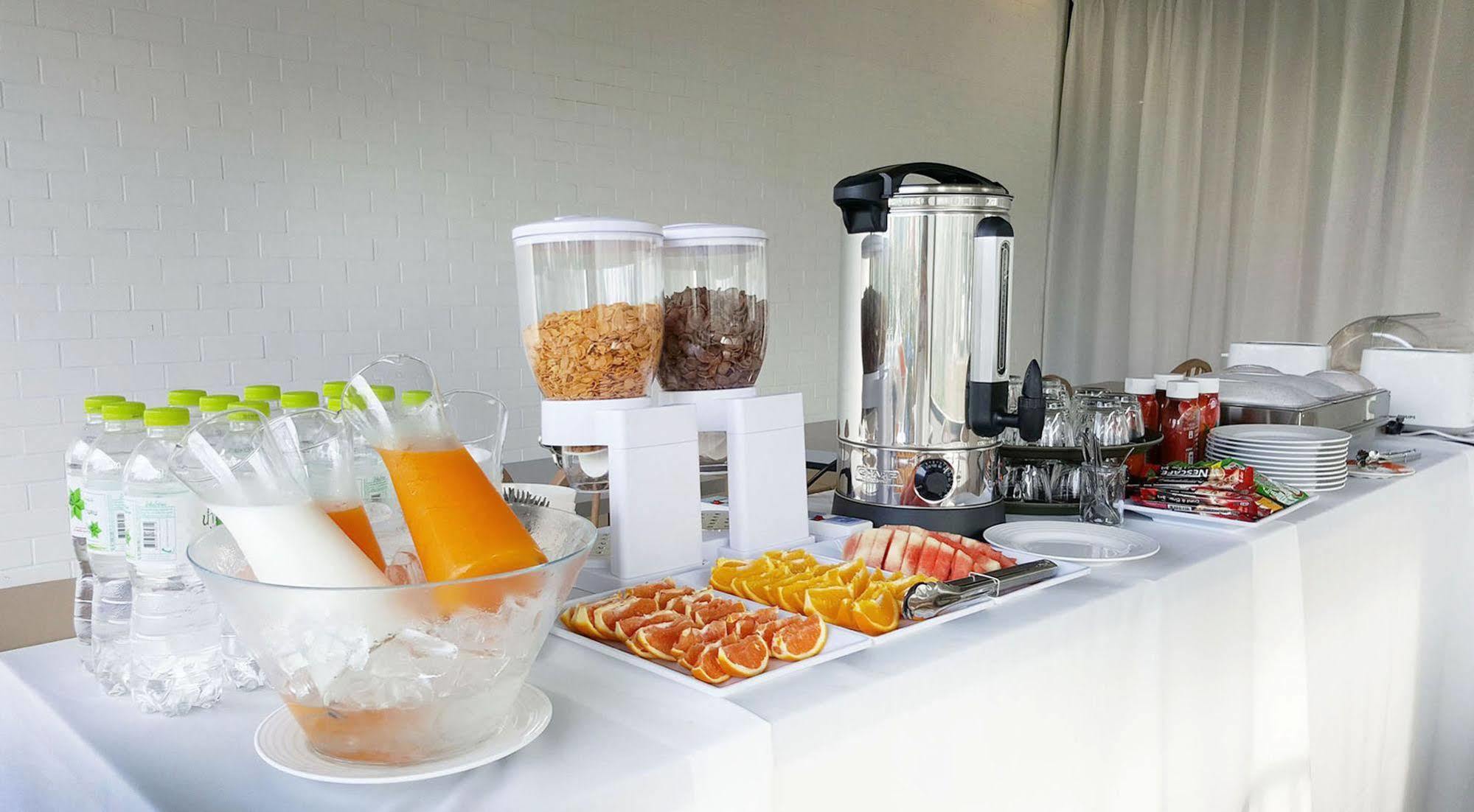 Srianunt Boutique Hotel Buriram Ngoại thất bức ảnh